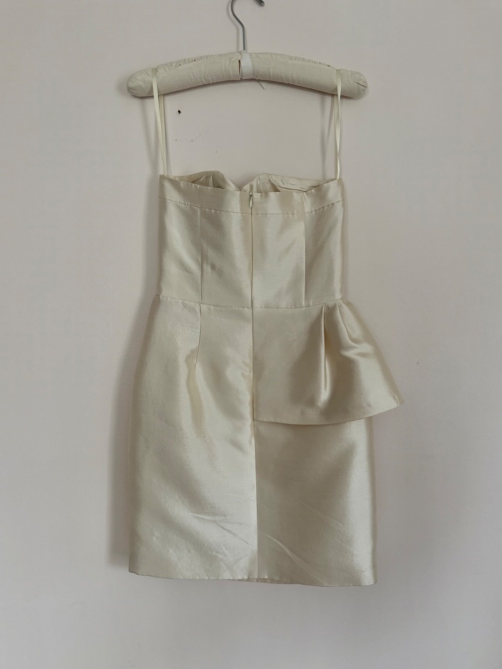 Size 4 Short Ivory dress w/peplum waist - perfect for bridal or graduation - Picture 4 of 7